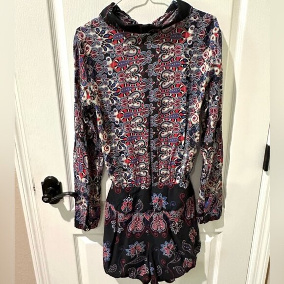 FARM RIO Paisley Snake Print Button Down Tie Front One Piece Romper - Picture 12 of 16